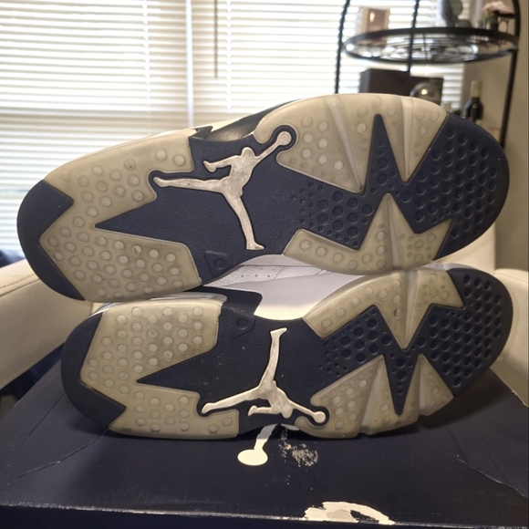 Midnight NAVY AIR JORDAN 6 ( GREAT CONDITION) - Picture 6 of 15